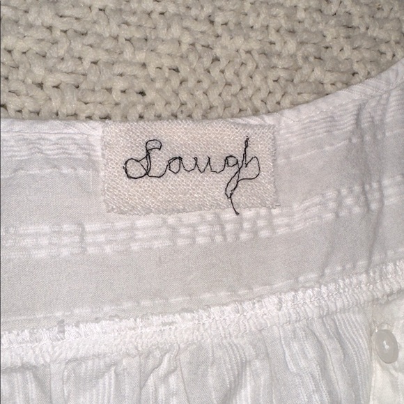 Laugh White Sleeveless Top with embroidered Accents size medium oversized - Picture 6 of 8